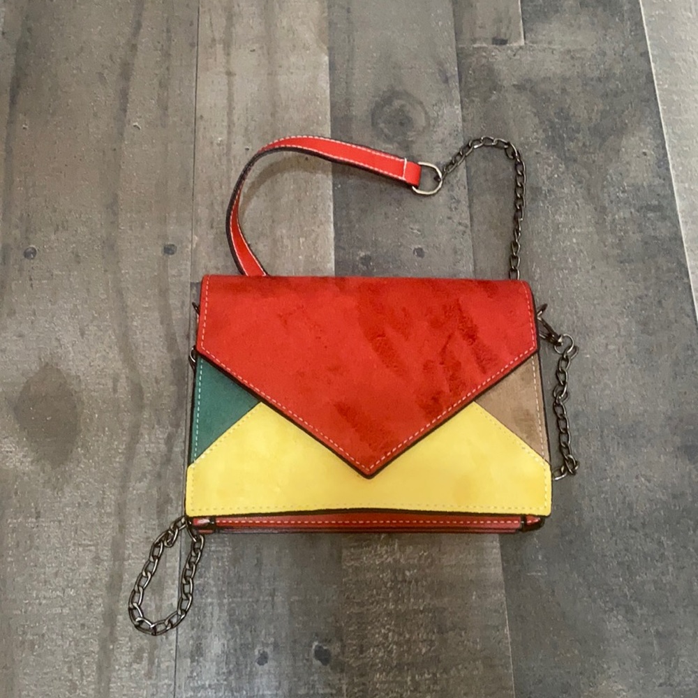 Cute color black purse! NEVER WORN